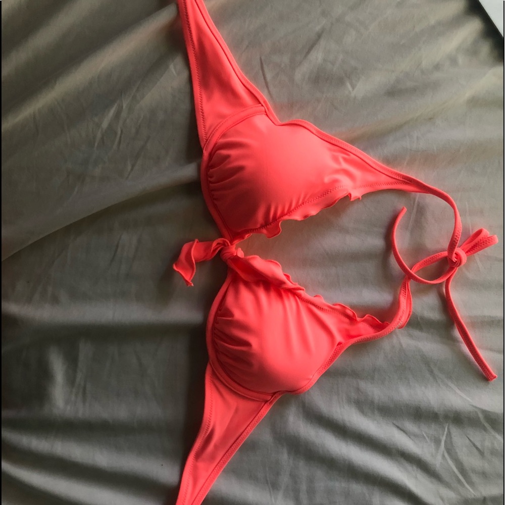 VS Halter Top